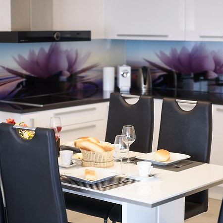 Studio Apartment Maslina ゴルニ・カリン エクステリア 写真