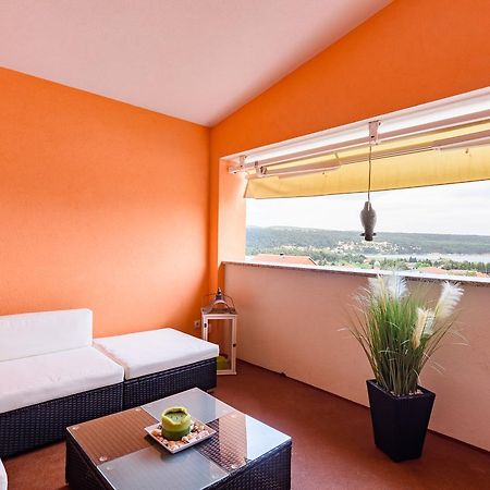 Studio Apartment Maslina ゴルニ・カリン エクステリア 写真