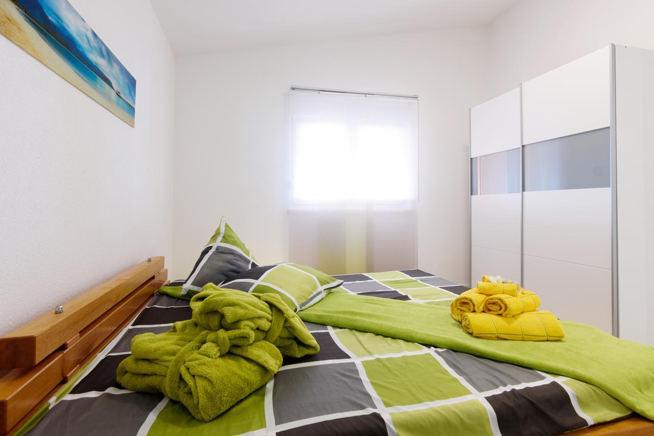 Studio Apartment Maslina ゴルニ・カリン エクステリア 写真