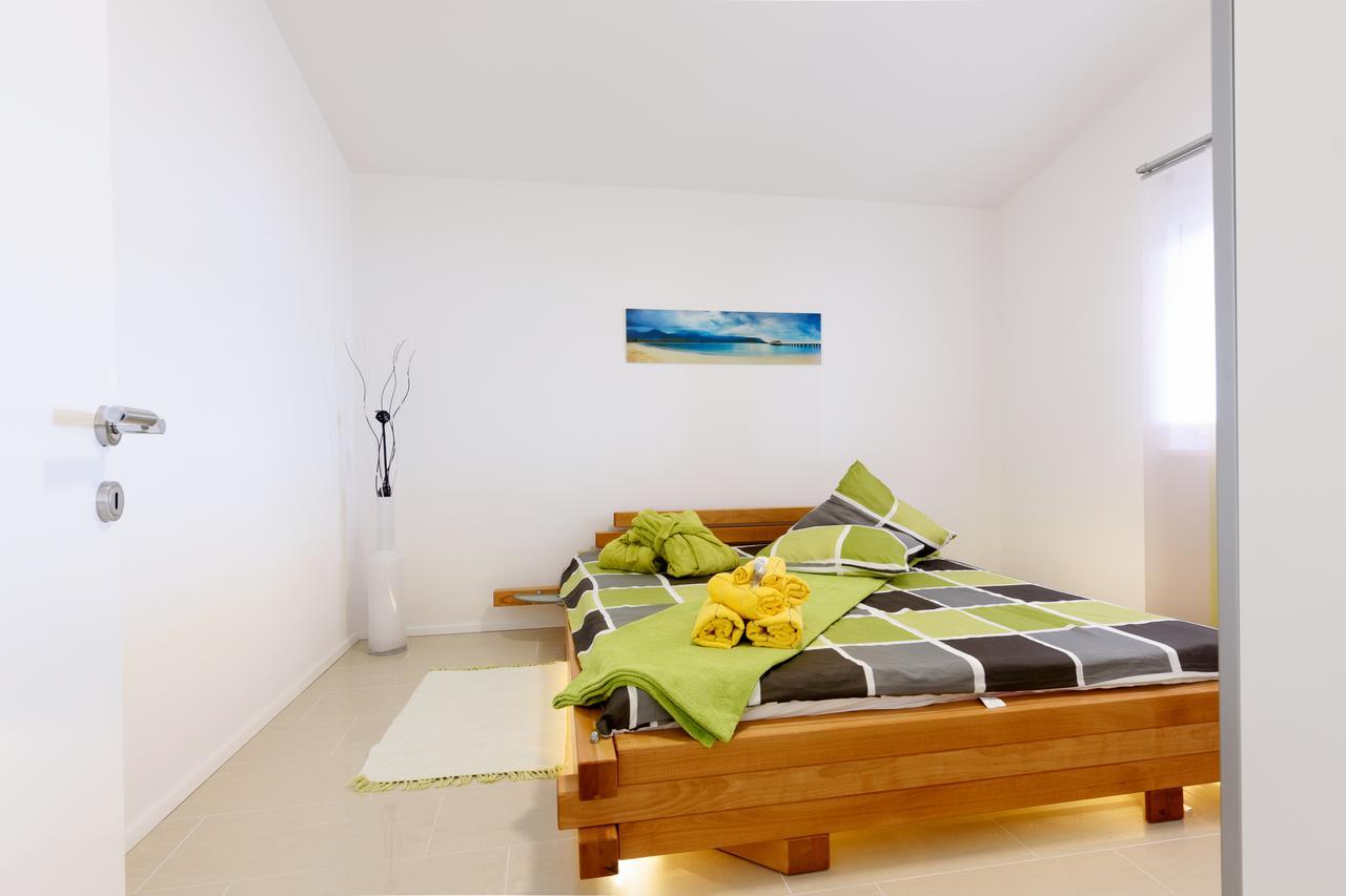 Studio Apartment Maslina ゴルニ・カリン エクステリア 写真