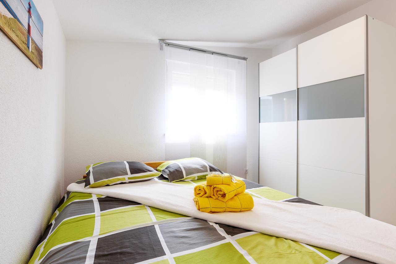 Studio Apartment Maslina ゴルニ・カリン エクステリア 写真