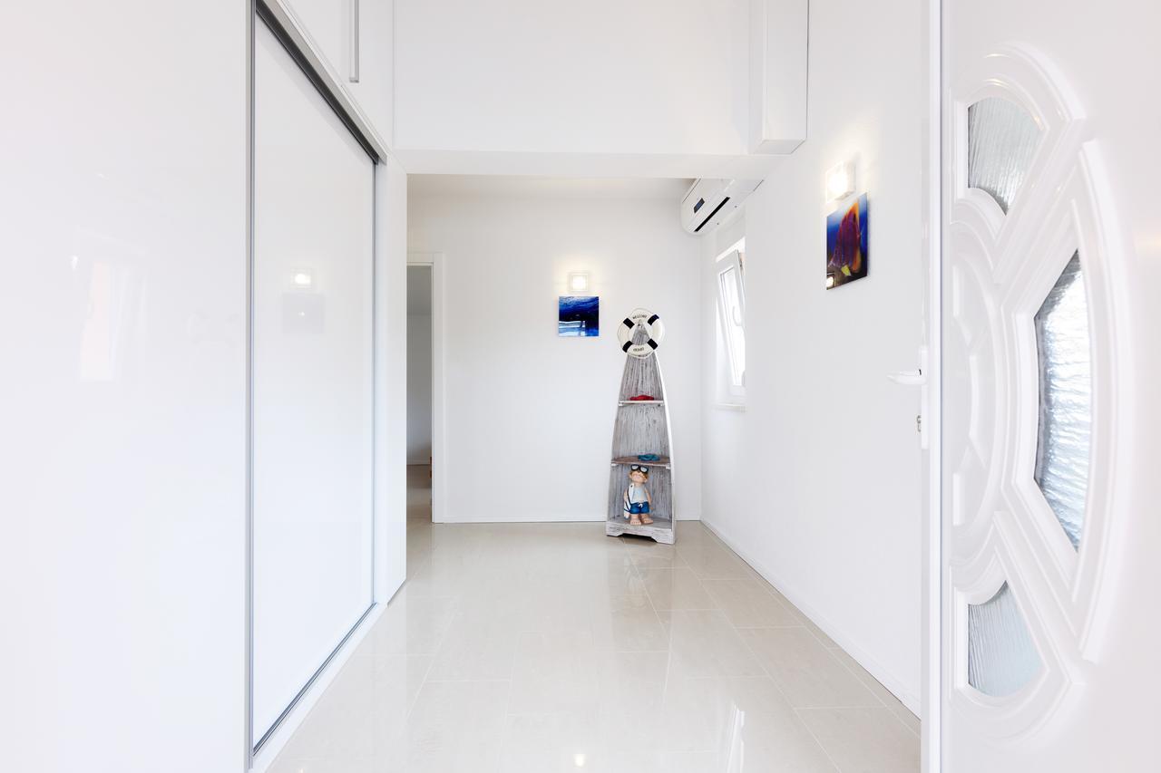 Studio Apartment Maslina ゴルニ・カリン 部屋 写真